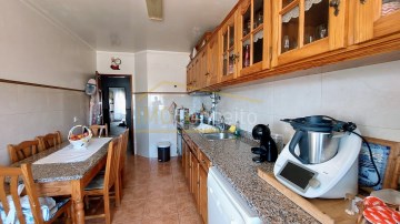 Apartment 3 Bedrooms in Nossa Senhora de Fátima