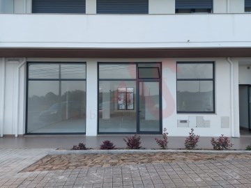 Commercial premises in Landim