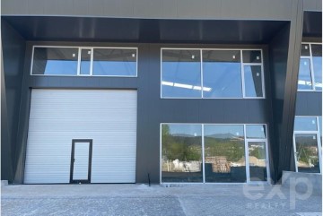 Industrial building / warehouse in Cristelos, Boim e Ordem