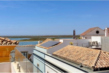 House 5 Bedrooms in Faro (Sé e São Pedro)