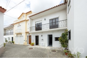 House 3 Bedrooms in Ponte do Rol