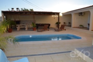 House 12 Bedrooms in Luz de Tavira e Santo Estêvão