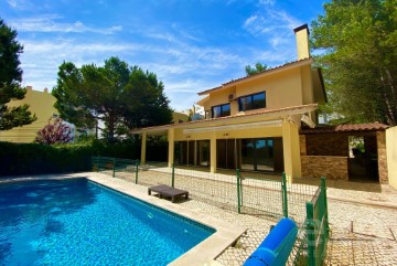 Maison 8 Chambres à Carcavelos e Parede