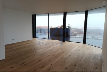 Appartement 4 Chambres à Espinho