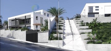 House 4 Bedrooms in San Eugenio