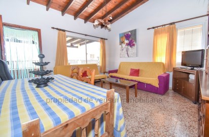 Apartment 3 Bedrooms in Calabardina-Cope
