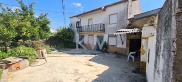 Maison 5 Chambres à Ladoeiro