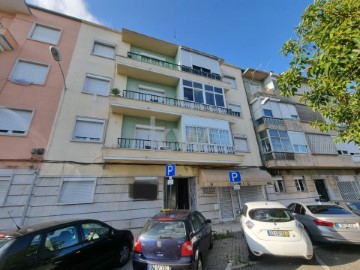Apartamento 2 Quartos em São Domingos de Benfica