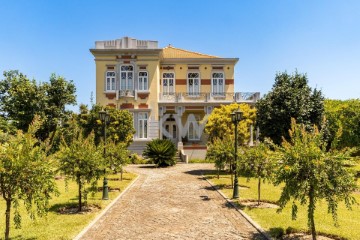 Maison 6 Chambres à Sangalhos