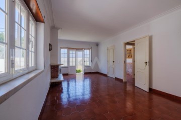 House 4 Bedrooms in Alcabideche