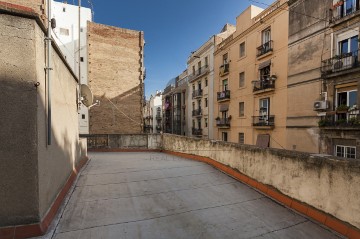 Edificio en Sants – Montjuïc