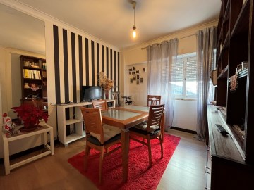 Apartment 3 Bedrooms in Odivelas