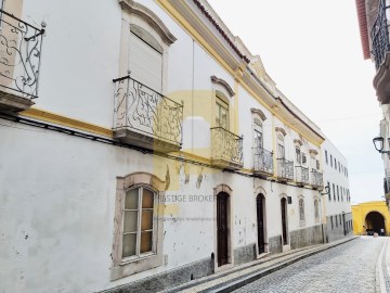 Palacete do Século XIX em Elvas: Oportunidade Únic