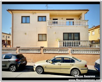 House 4 Bedrooms in Castelló d'Empúries