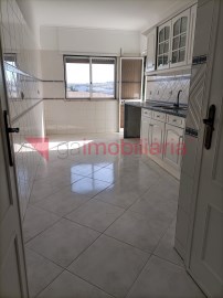 Apartamento T2 no centro de Arruda dos Vinhos