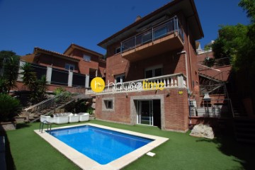 House 5 Bedrooms in Mas Coll