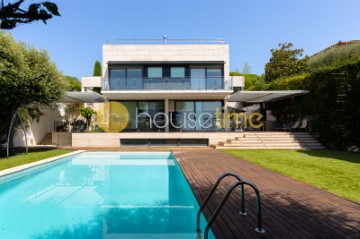 House 6 Bedrooms in Sant Berger