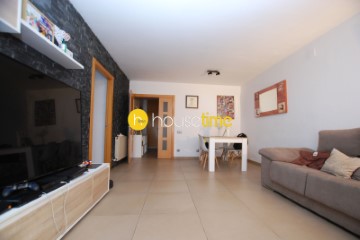 Apartment 3 Bedrooms in Cirera