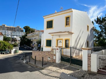 House 5 Bedrooms in Albufeira e Olhos de Água