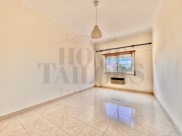 Apartamento T2 Renovado com Excelentes Acessos ao 