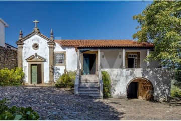 Quintas e casas rústicas 9 Quartos em Lomba