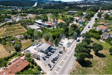 Locaux commerciaux à Avintes