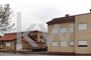 Apartamento 3 Quartos em Montalegre e Padroso