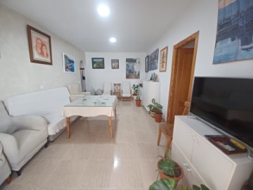 Apartment 3 Bedrooms in San Luis de Sabinillas