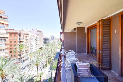 Piso 4 Habitaciones en Alicante Centro