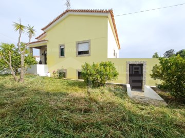 Moradia Isolada T4, com 1.324 m2 de terreno em Bre