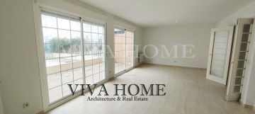 House 4 Bedrooms in Rivas Centro