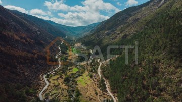 Thumbnail: Glacier Valley - Aerial Perspective - N