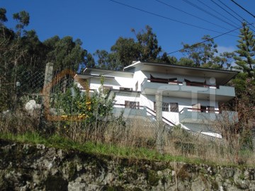 Casa o chalet 5 Habitaciones en Santa Maria Maior e Monserrate e Meadela