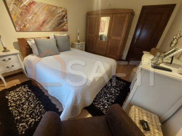 Apartamento 3 Quartos em Vila e Roussas