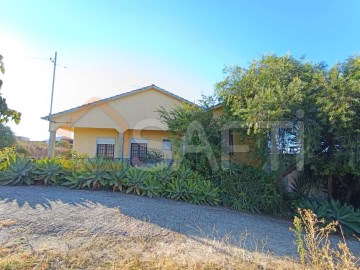 Maison à Amiais de Baixo