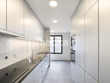Apartamento T1 com varanda - Boavista - Porto