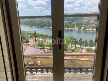 Venda Apartamento T1 com vista rio - Coimbra
