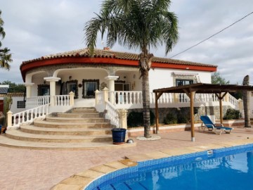 House in Roldán