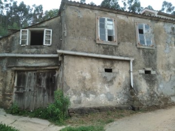 Casas rústicas en Montoxo (San Xulian)
