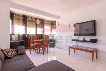 Apartment 3 Bedrooms in Poniente-Faro