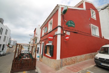 House 3 Bedrooms in Es Castell
