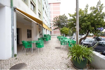 Commercial premises in Oeiras e São Julião da Barra, Paço de Arcos e Caxias