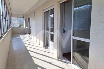 Apartamento 4 Quartos em Areeiro