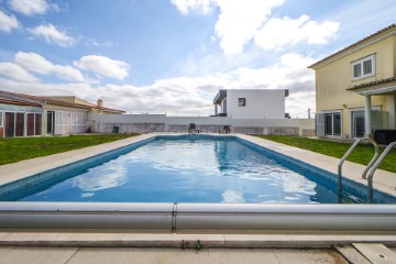 Maison 5 Chambres à Fernão Ferro