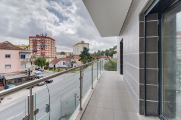 Apartment 3 Bedrooms in Castanheira do Ribatejo e Cachoeiras