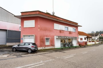 Commercial premises in Venda do Pinheiro e Santo Estêvão das Galés