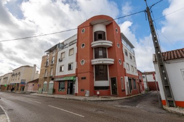 Apartment 2 Bedrooms in Aveiras de Cima