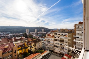 Apartamento 2 Quartos em São Domingos de Benfica