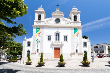 Prédio em Oeiras e São Julião da Barra, Paço de Arcos e Caxias