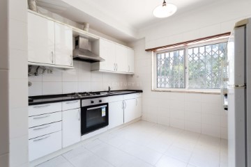 Apartment 2 Bedrooms in Odivelas